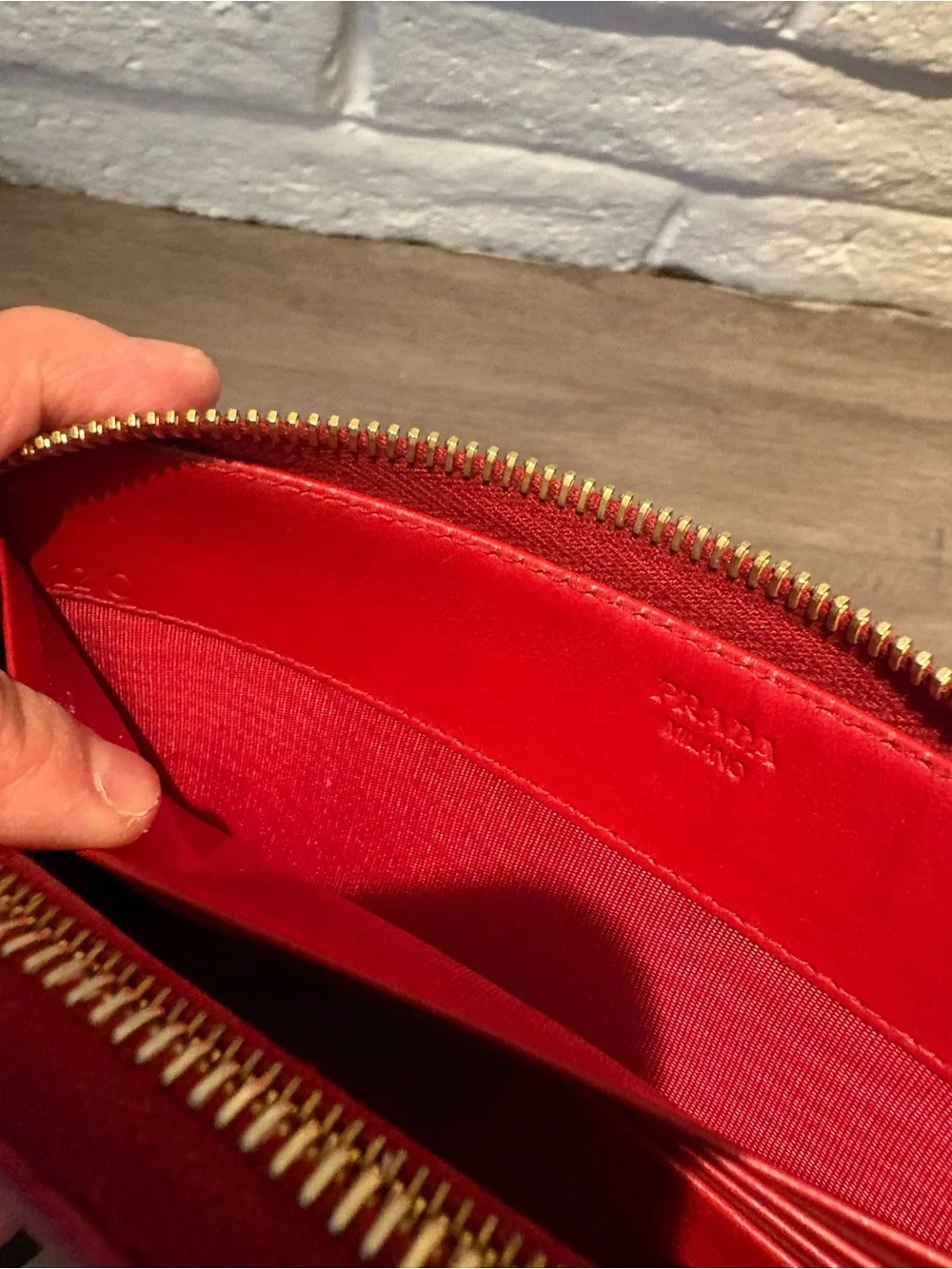 Prada Red Quilted Zip-Around Wallet leather trim with Gold Logo - Picture 7 of 7